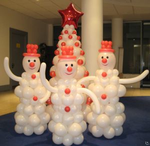 Недорогой снеговик из шаров на новый год срочно 